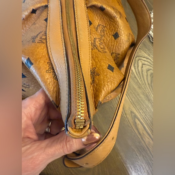 ✨ Authentic ✨ MCM - Picture 7 of 15